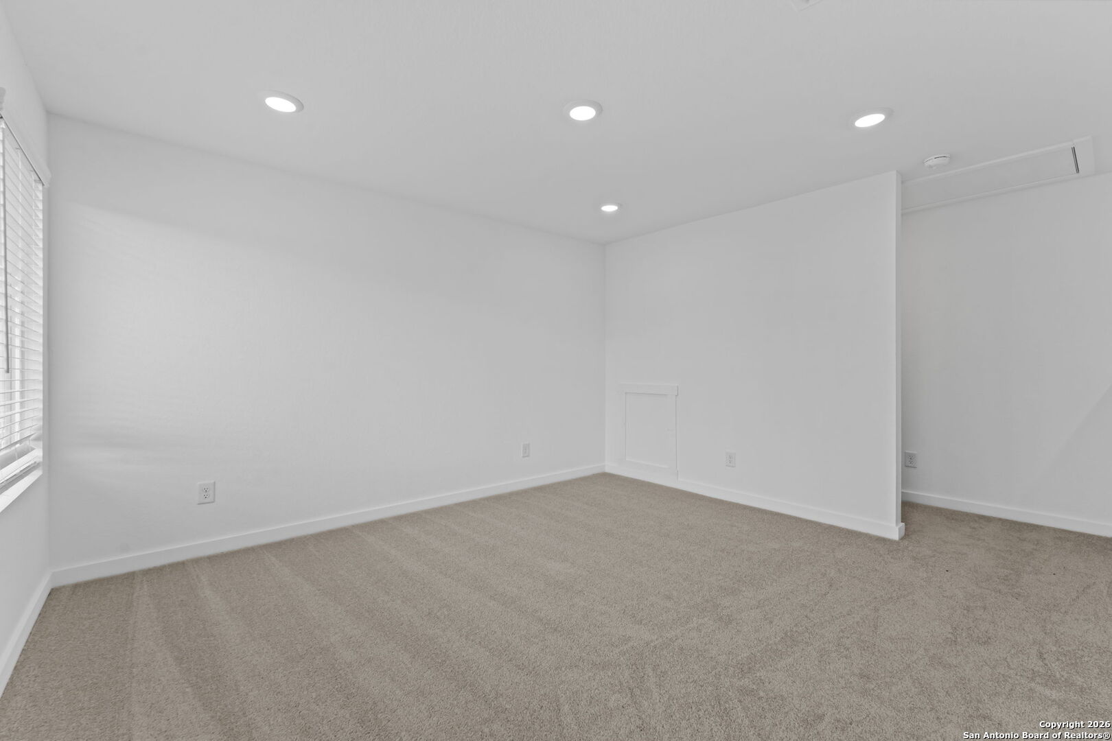 6623 Titan Park