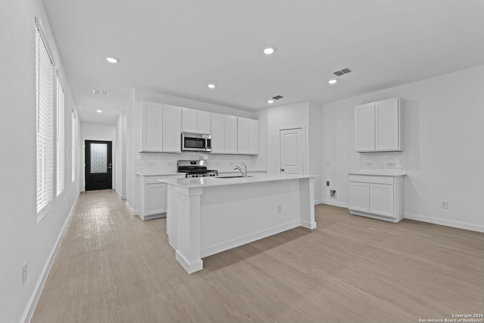 6623 Titan Park