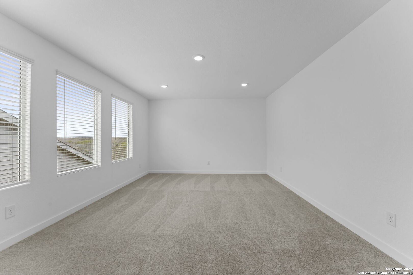 6607 Titan Park