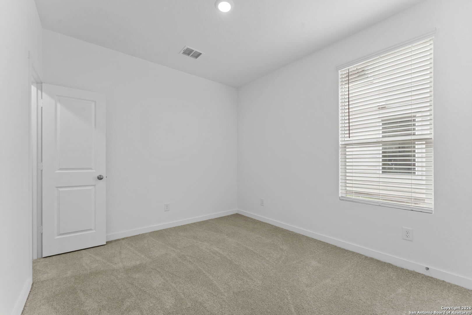 6607 Titan Park