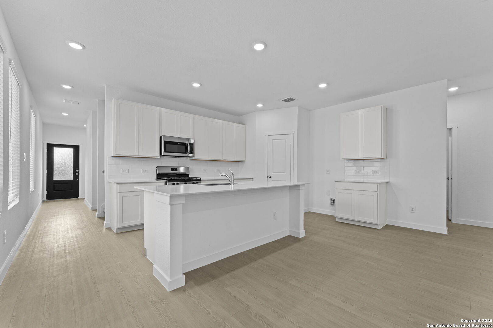 6607 Titan Park