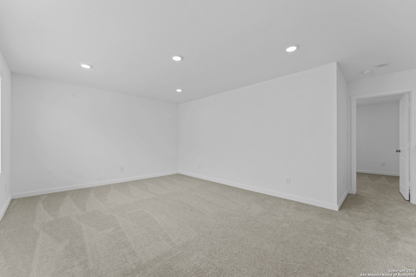 6607 Titan Park