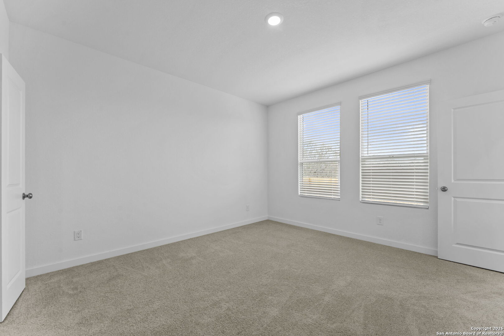 6607 Titan Park