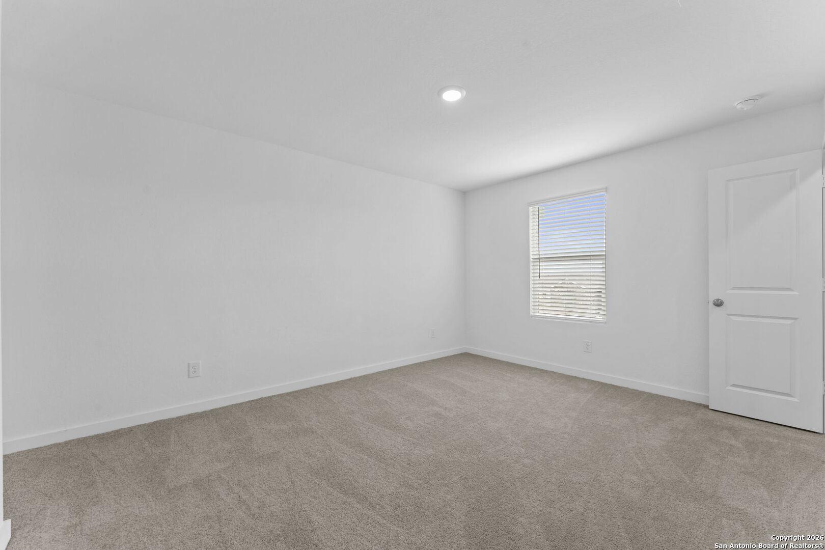 6607 Titan Park