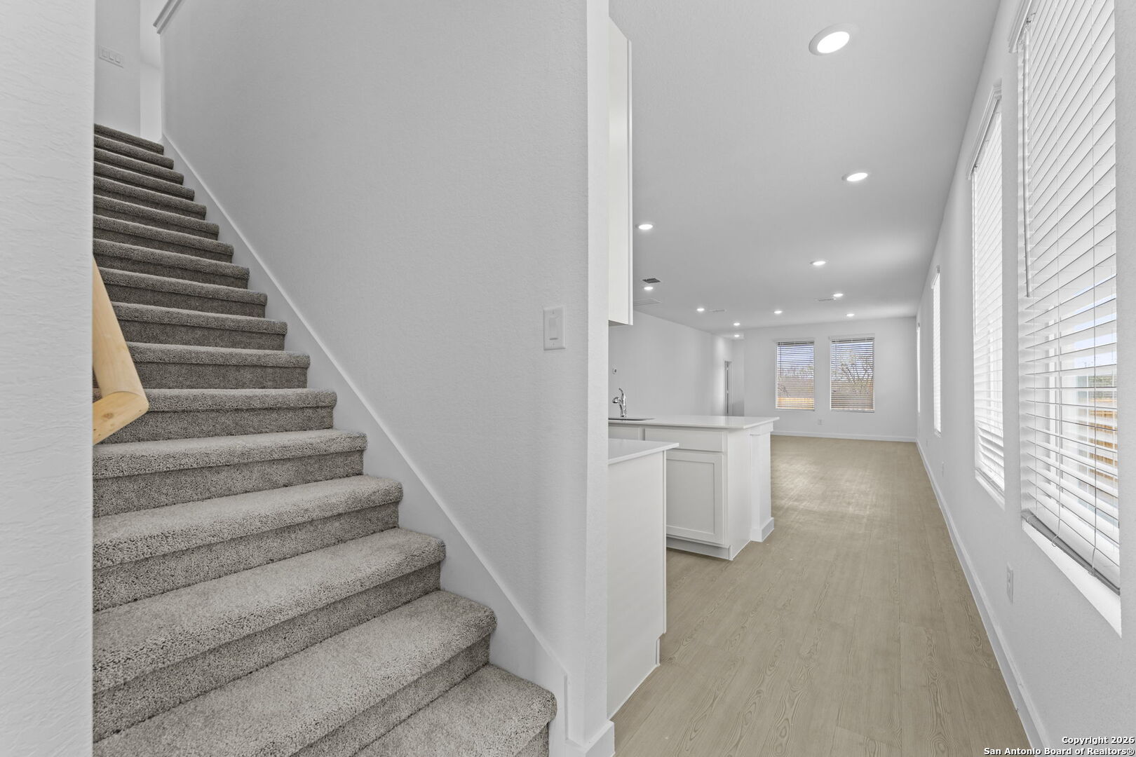 6607 Titan Park