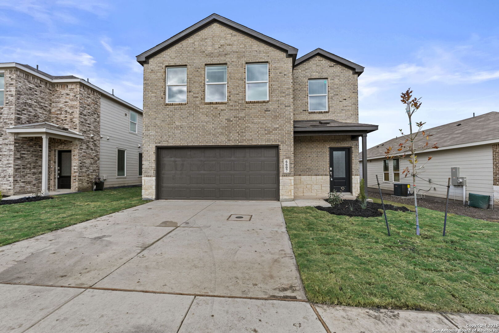 6607 Titan Park