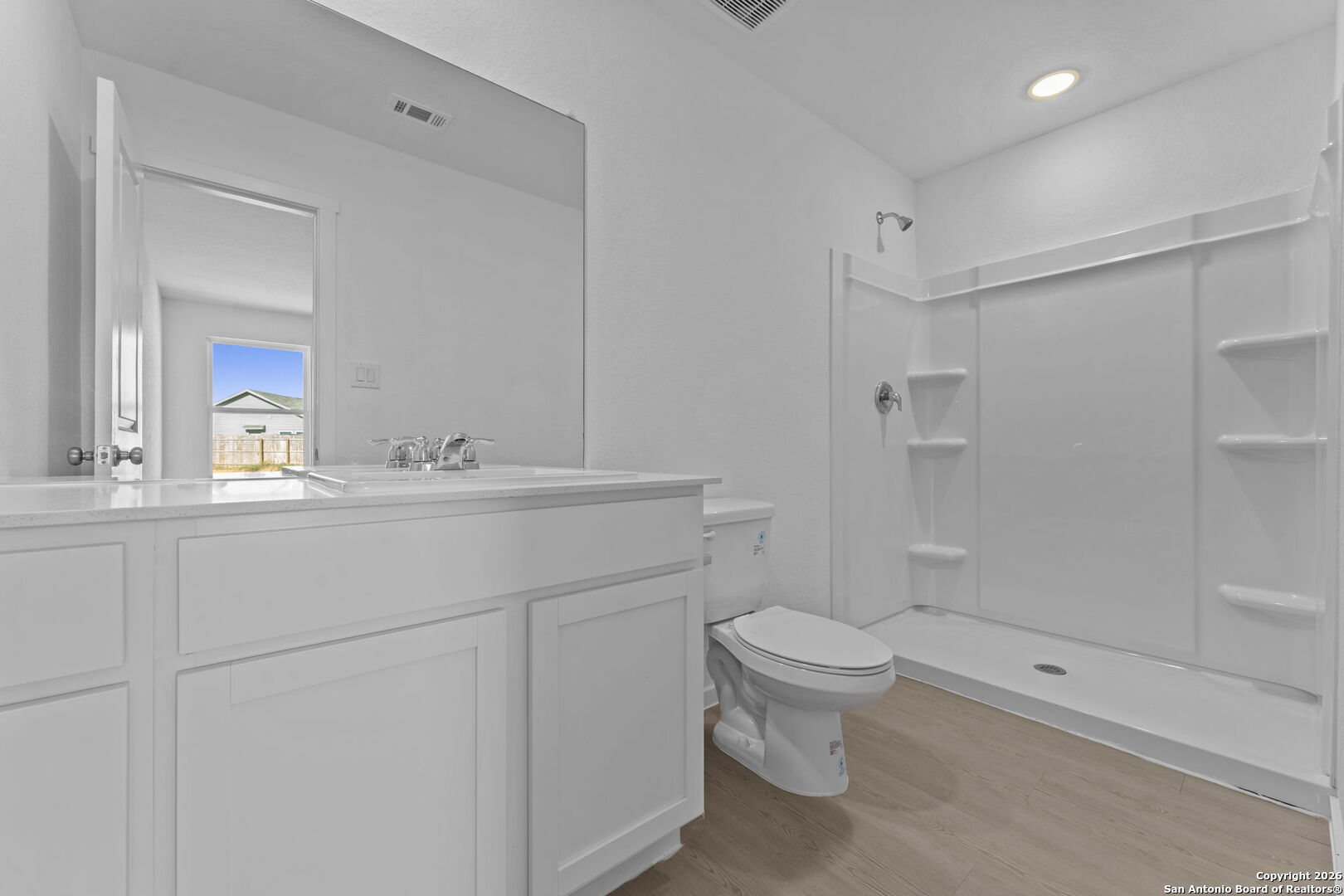 137 Alameda Dr