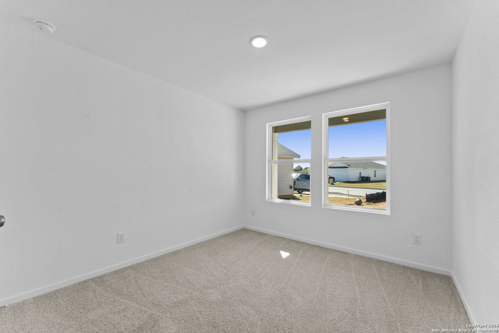 137 Alameda Dr