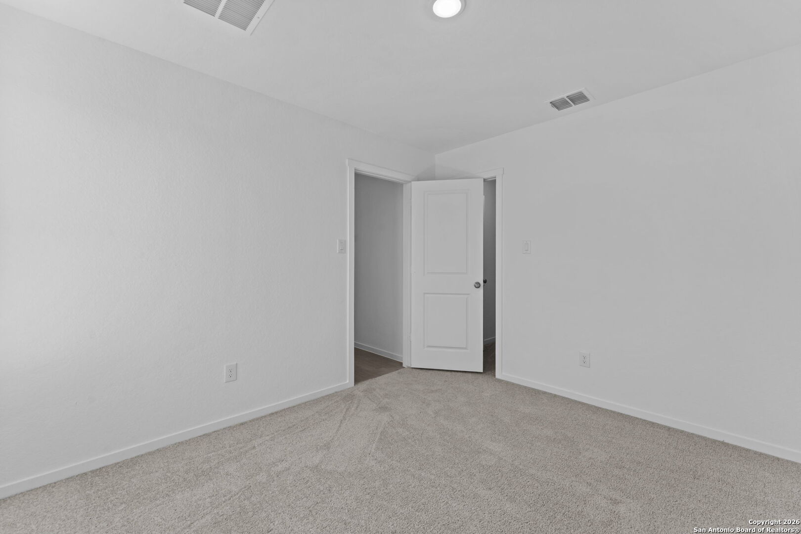 137 Alameda Dr
