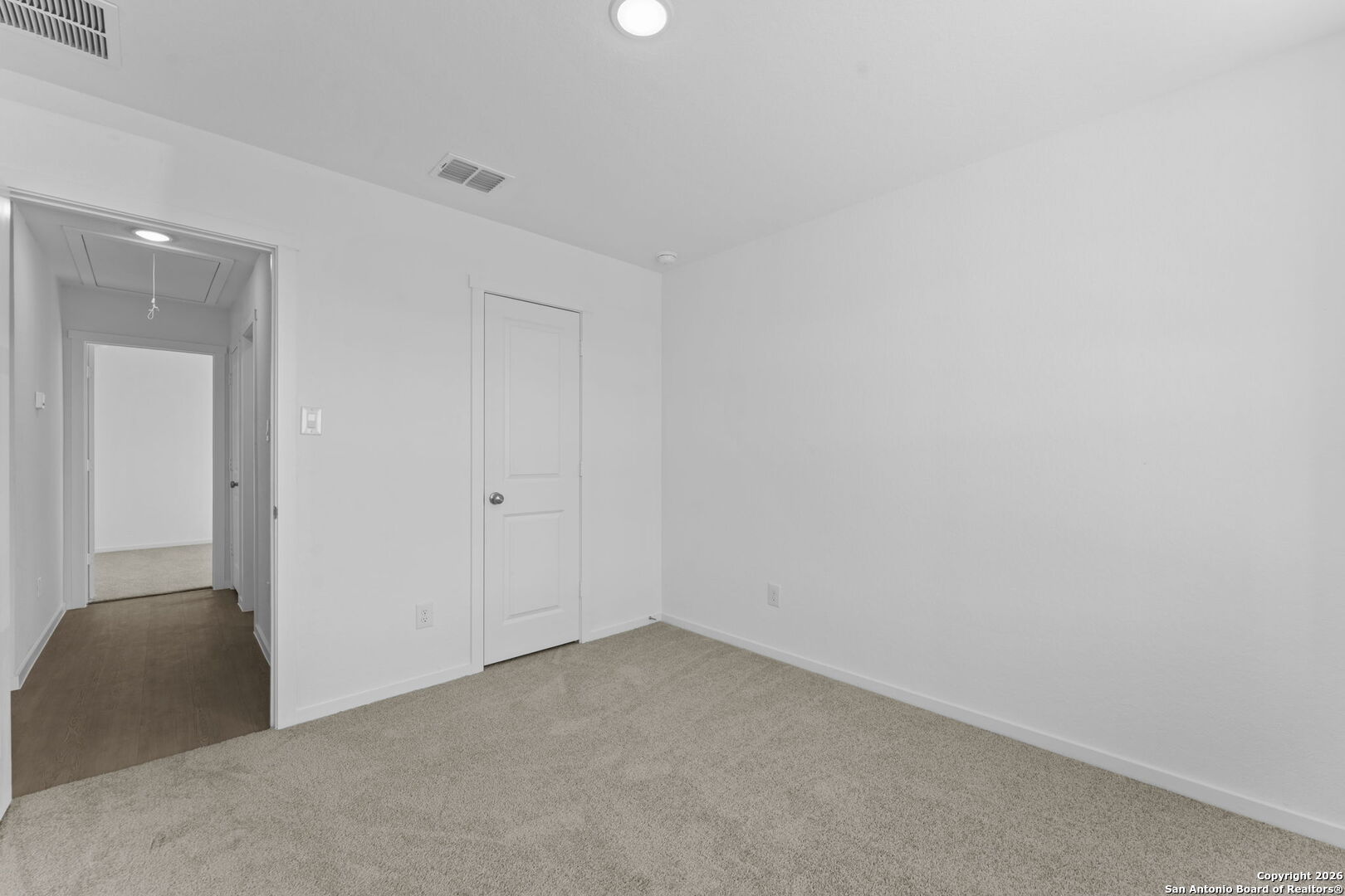 137 Alameda Dr