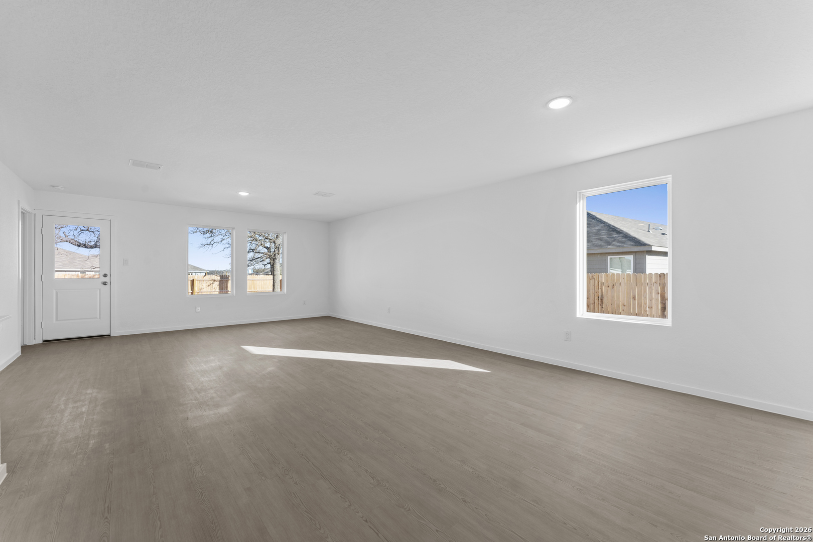 116 Ellendale Place