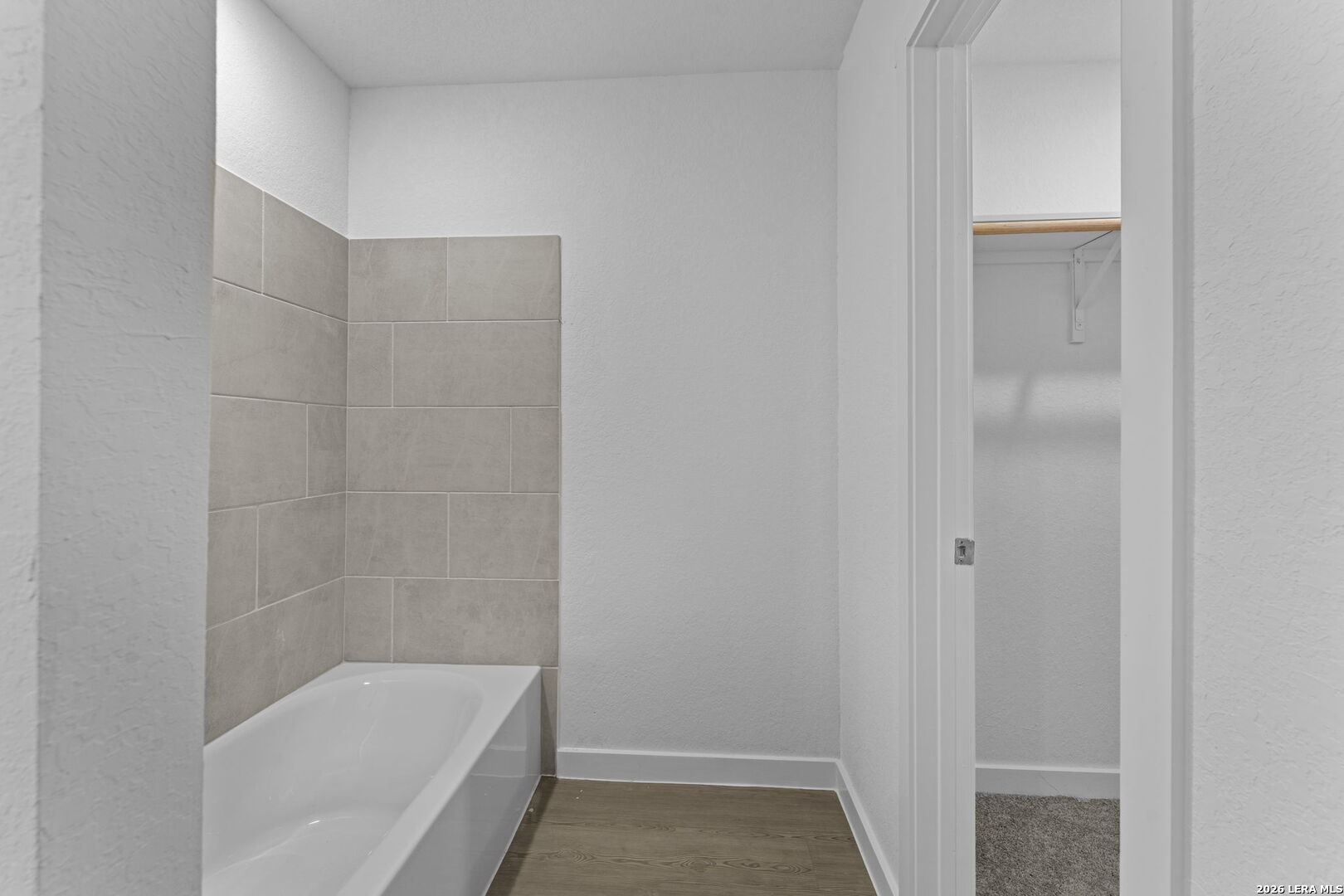 6521 Titan Park