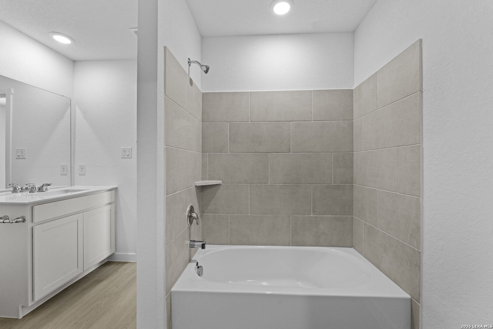 6521 Titan Park