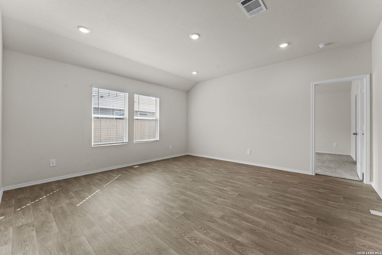 1104 Argonne