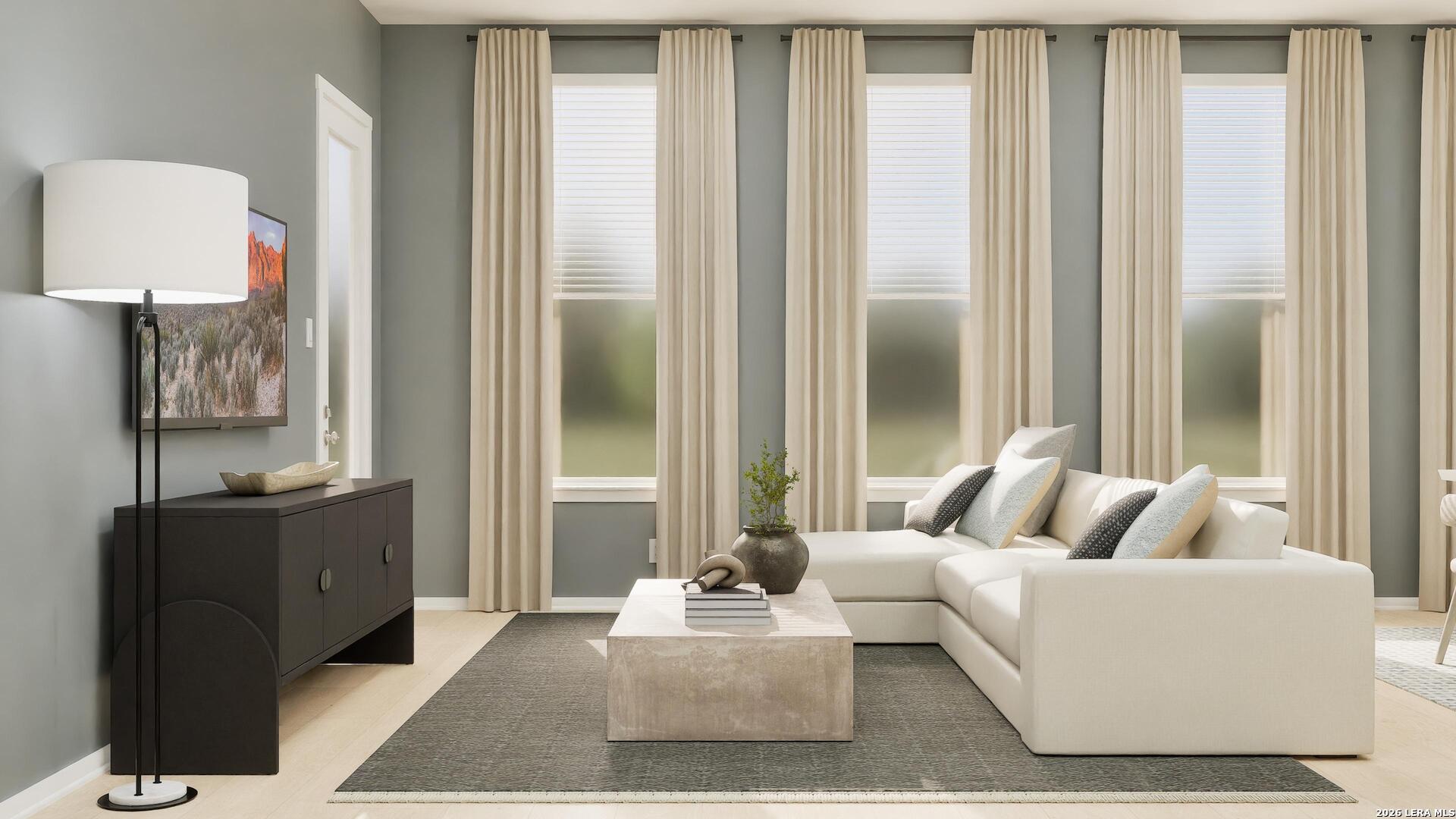 8909 San Carlos