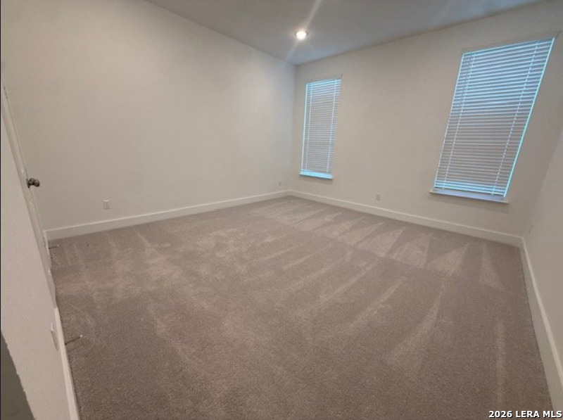 8913 San Carlos