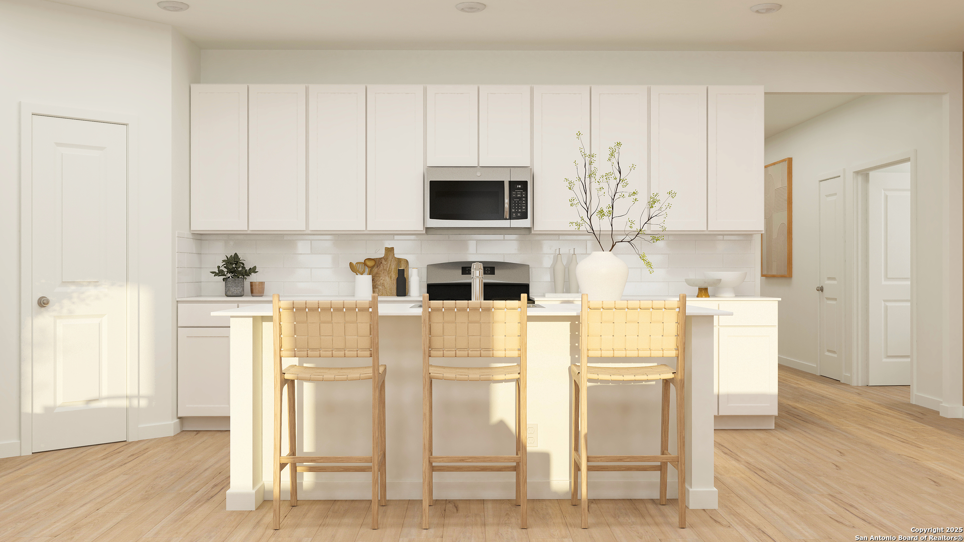 8905 San Carlos
