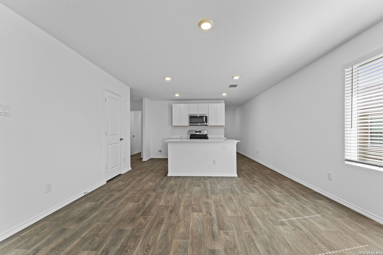 15507 Mint Patch Meadow