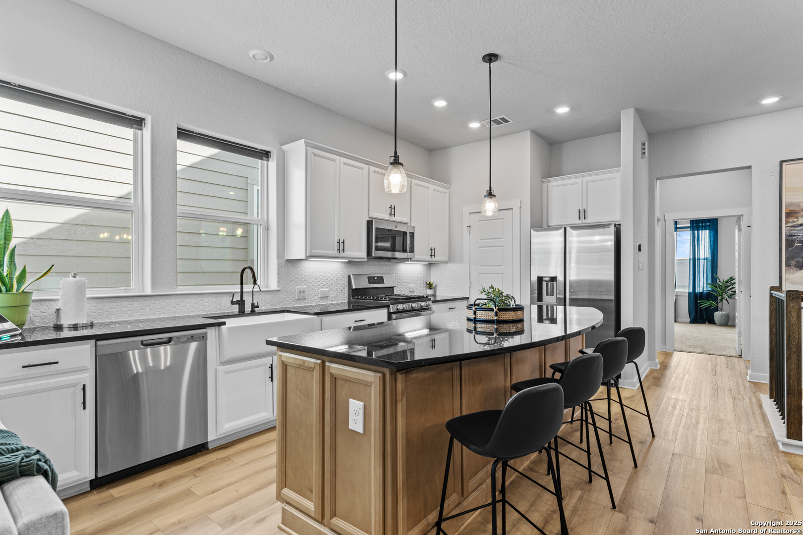 5843 Whitby Rd Unit 6