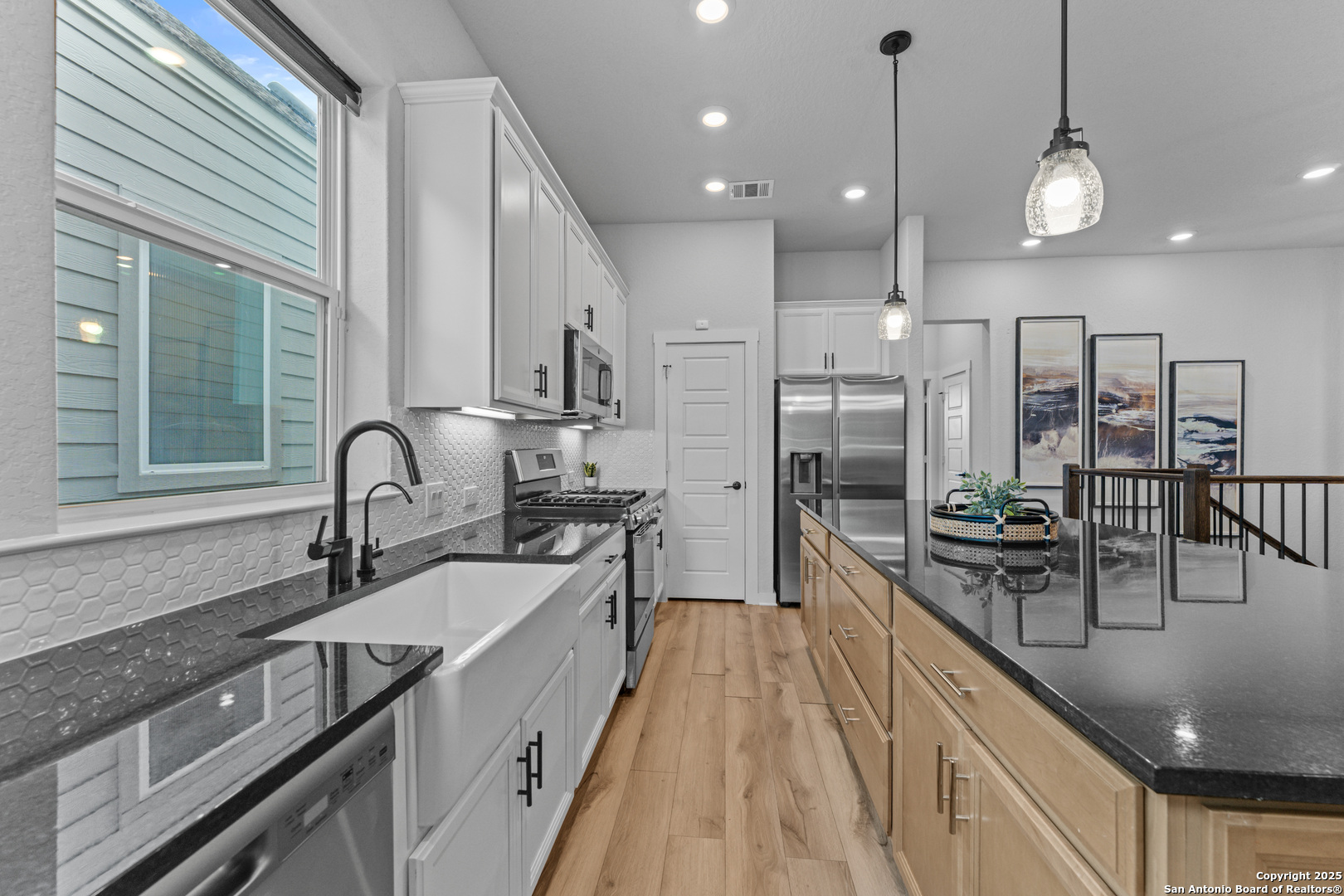 5843 Whitby Rd Unit 6