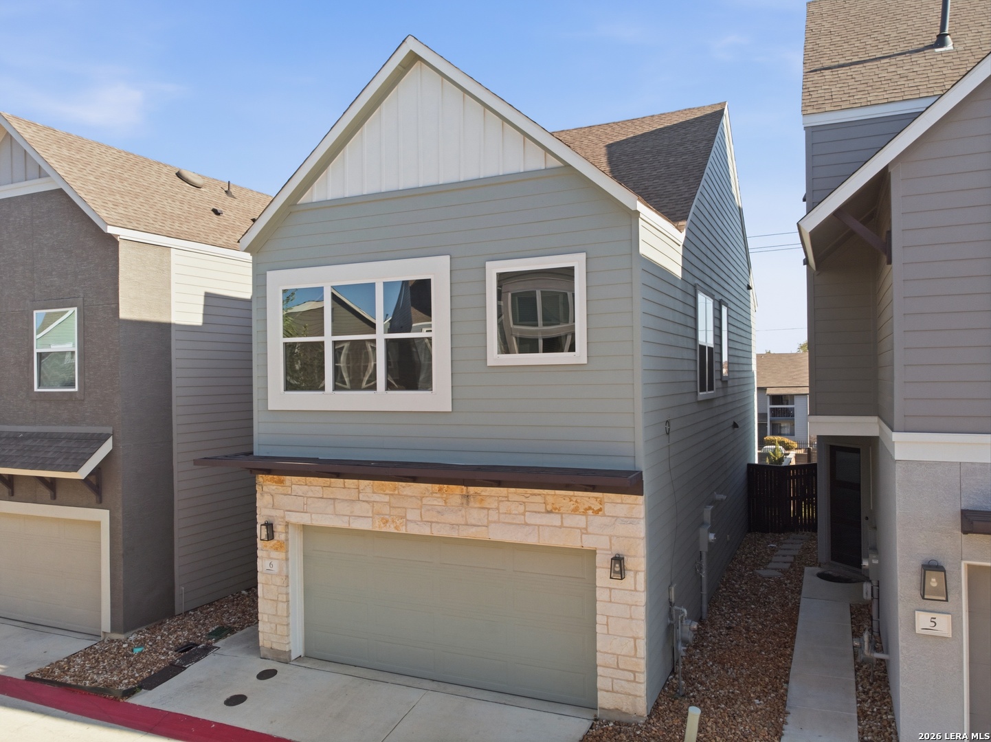 5843 Whitby Rd Unit 6