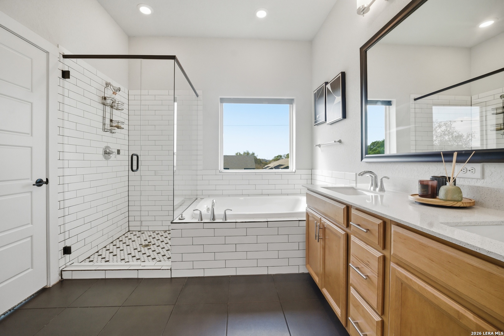 5843 Whitby Rd Unit 6