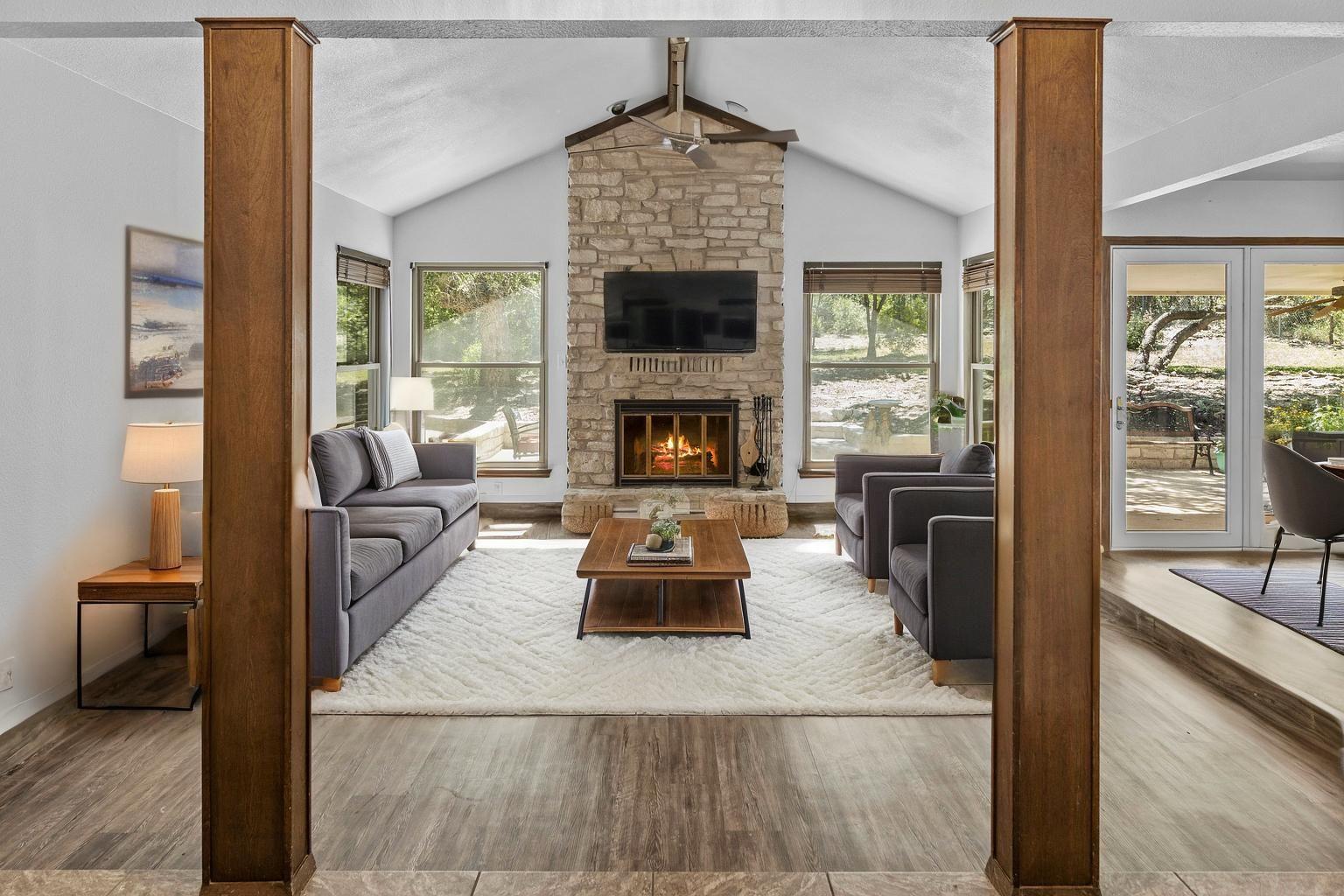 9127 Granada Hills DR