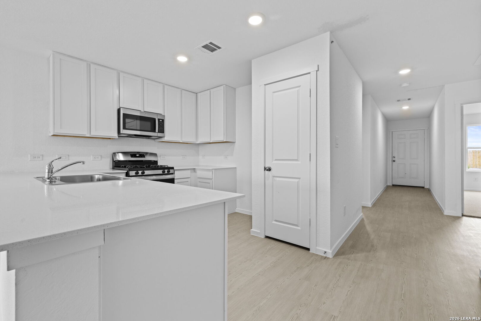 12623 Kathleen St