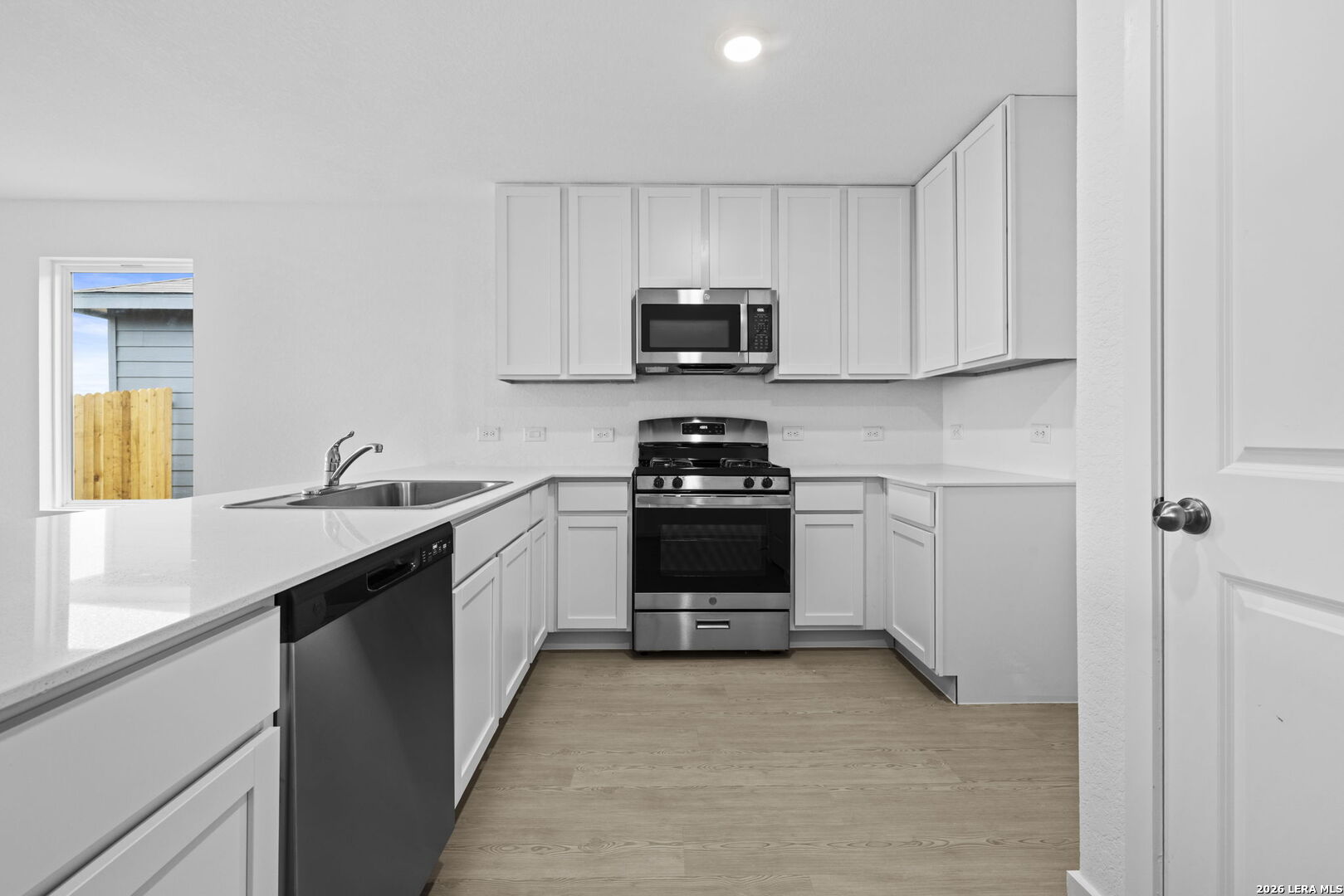 12623 Kathleen St