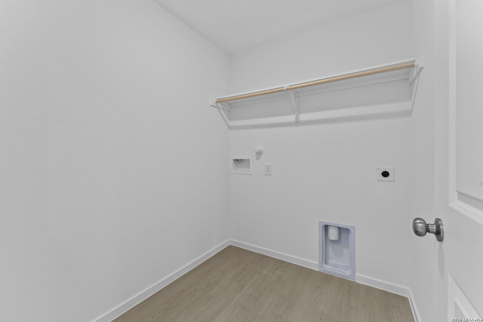 12807 Kathleen St