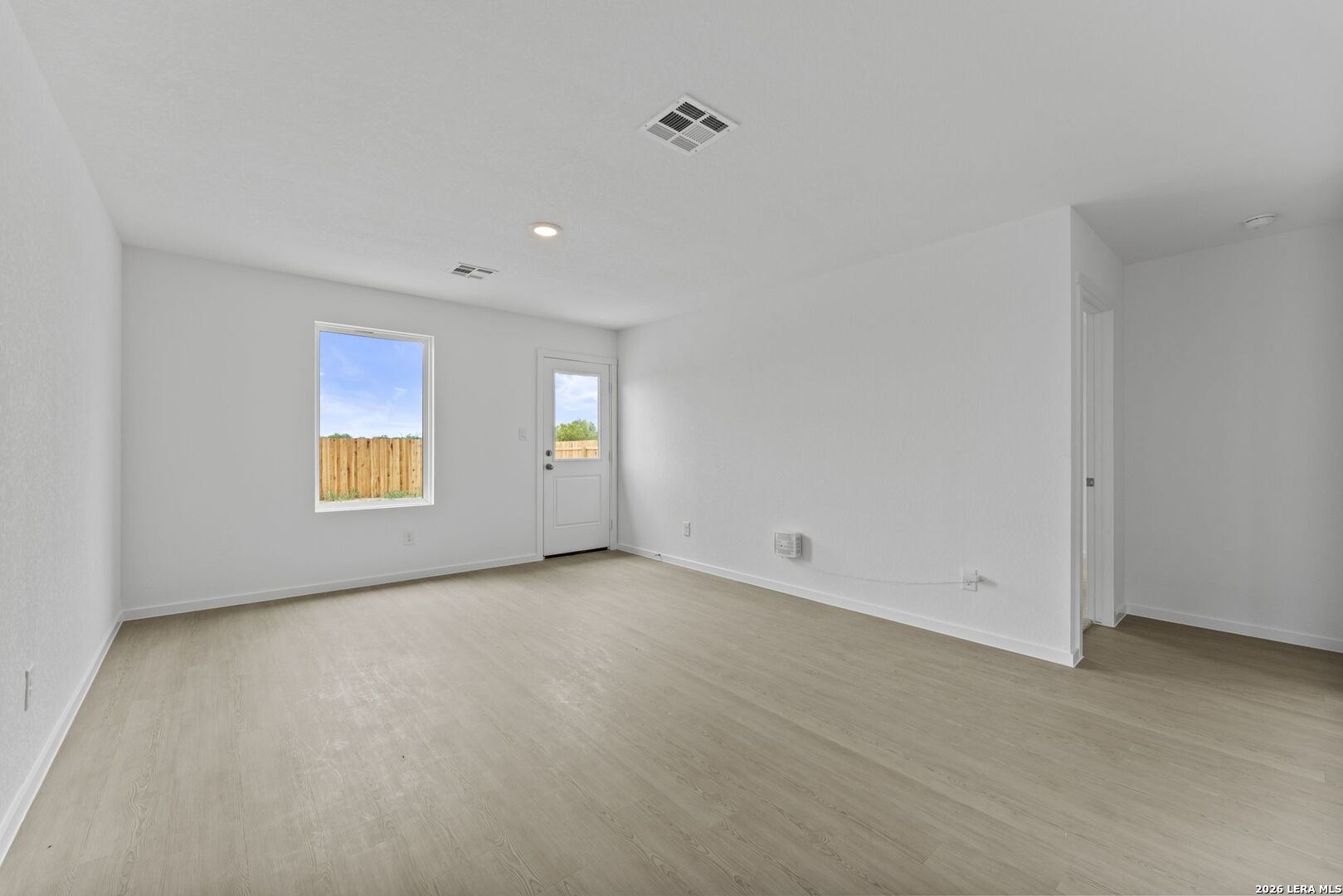 12807 Kathleen St