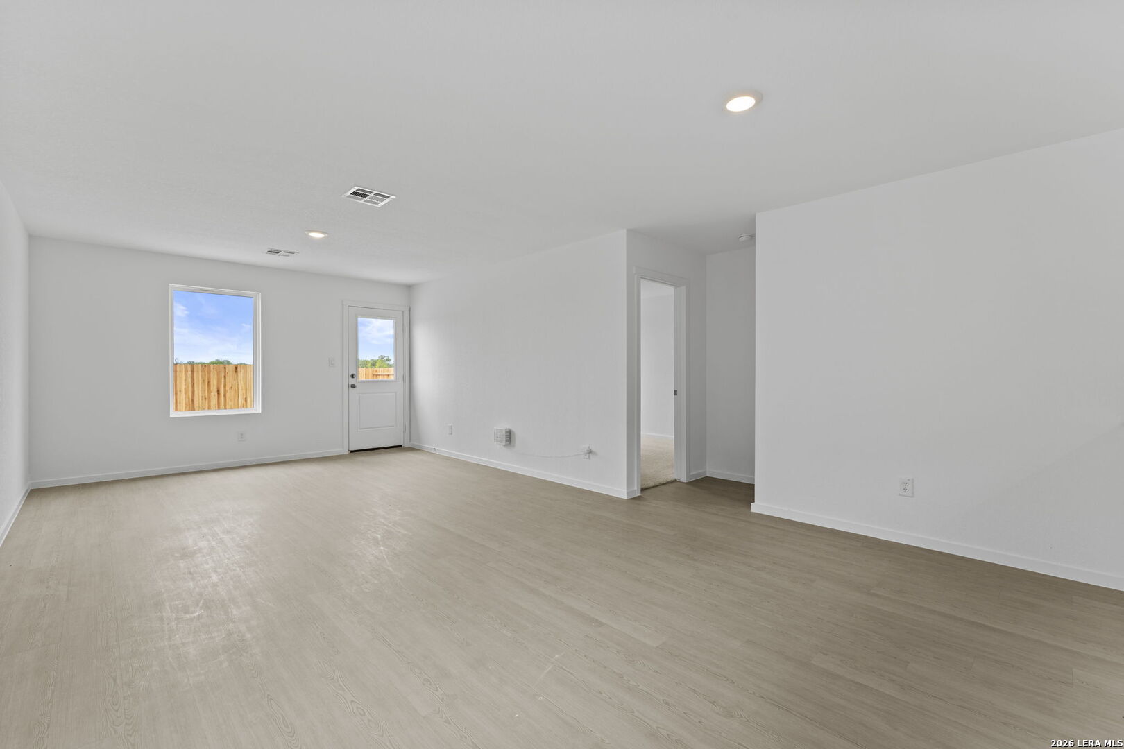 12807 Kathleen St