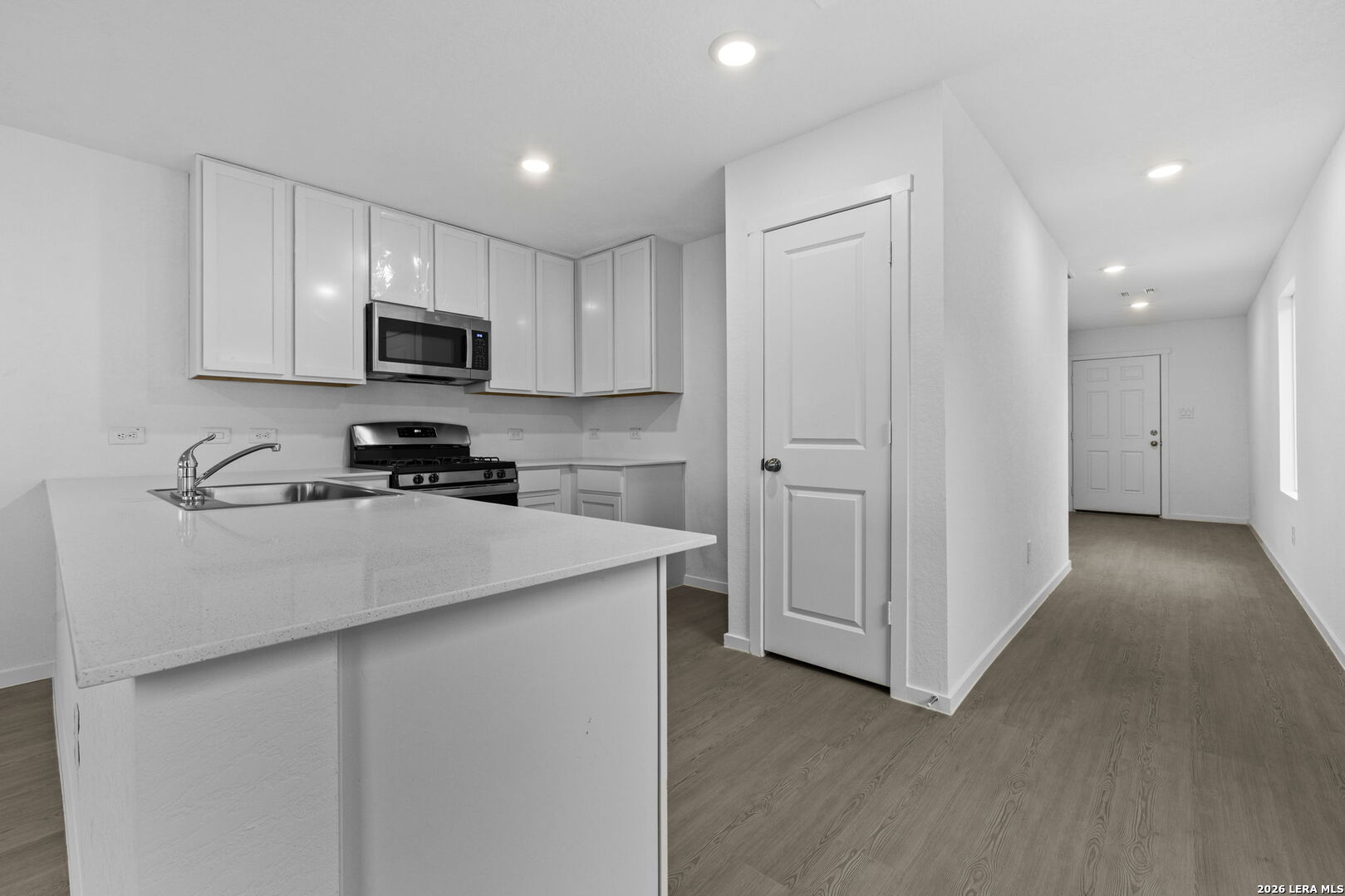 12703 Kathleen St