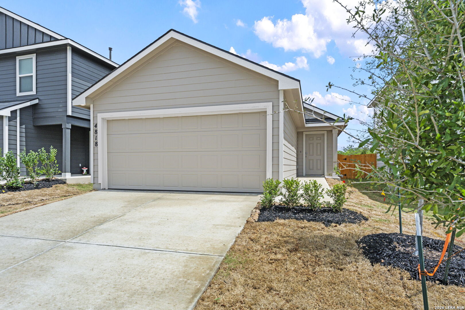 4818 Turquoise Park