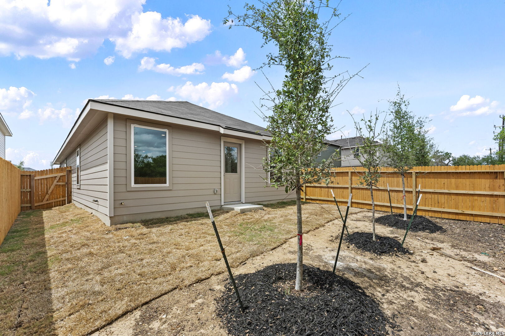 4818 Turquoise Park