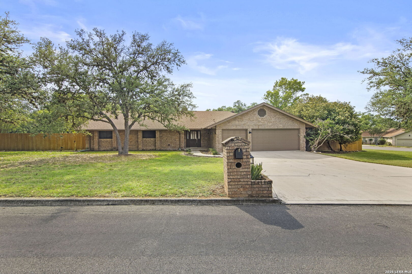 29735 SADDLEBACK CIR