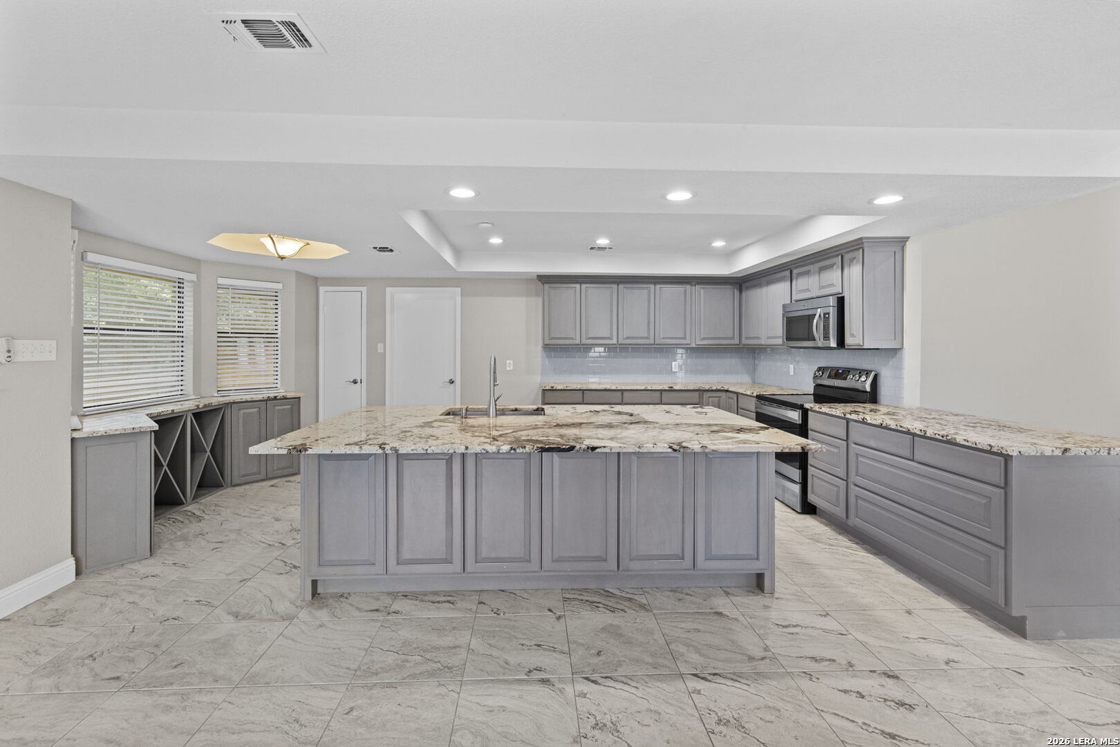 29735 SADDLEBACK CIR