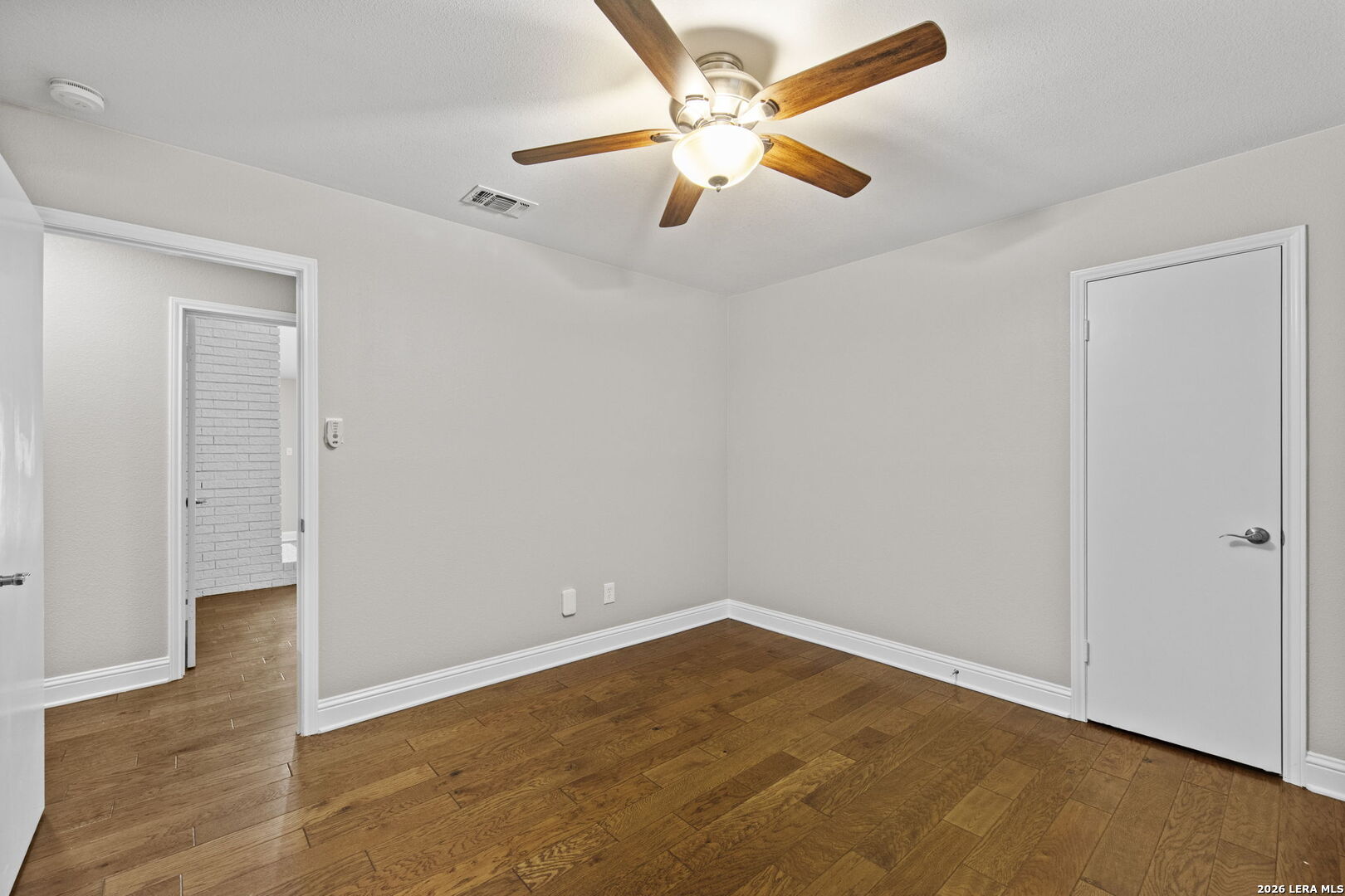 29735 SADDLEBACK CIR