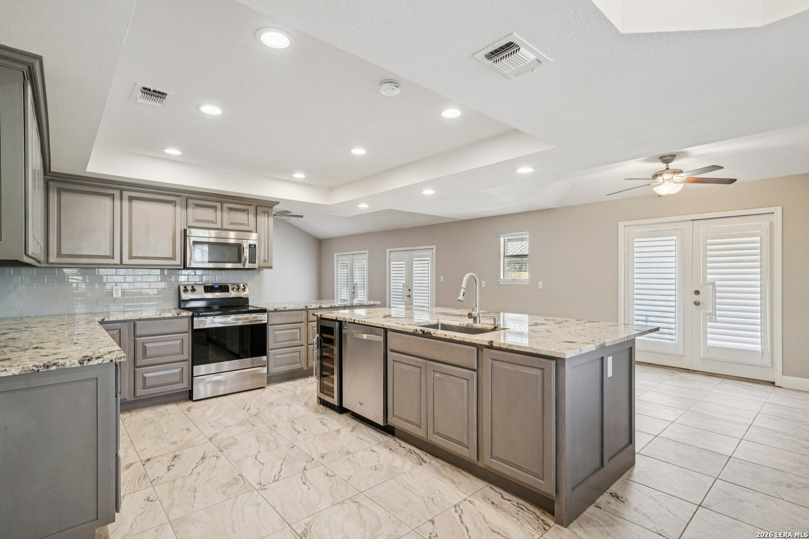 29735 SADDLEBACK CIR