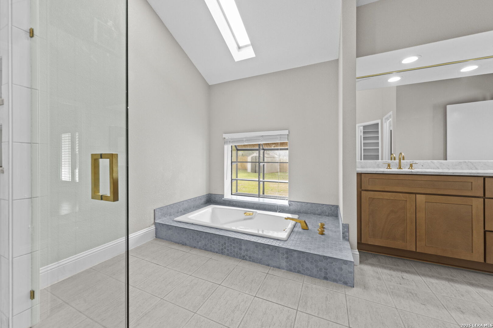 29735 SADDLEBACK CIR