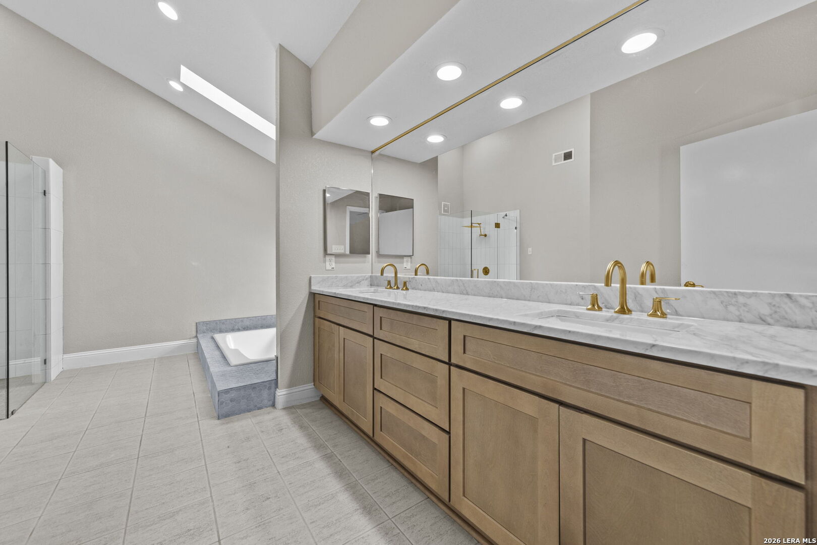 29735 SADDLEBACK CIR