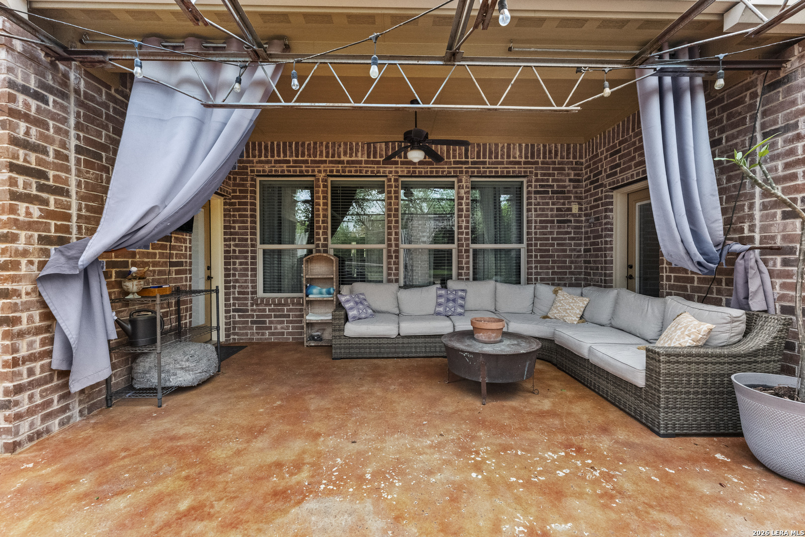 113 CANYON CIR