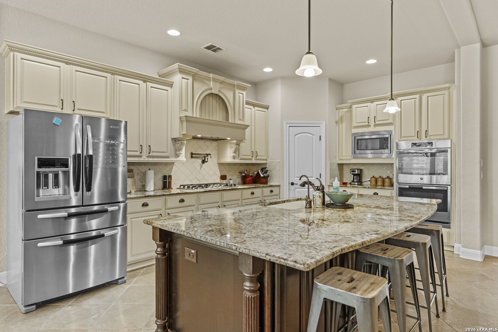 113 CANYON CIR
