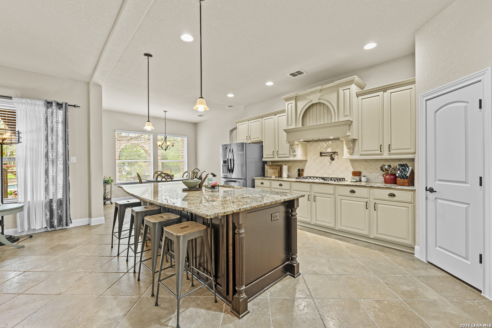 113 CANYON CIR