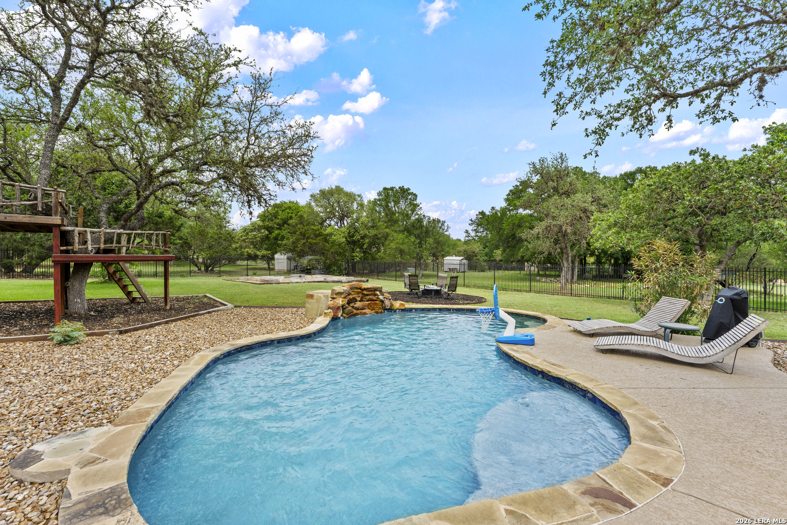 113 CANYON CIR