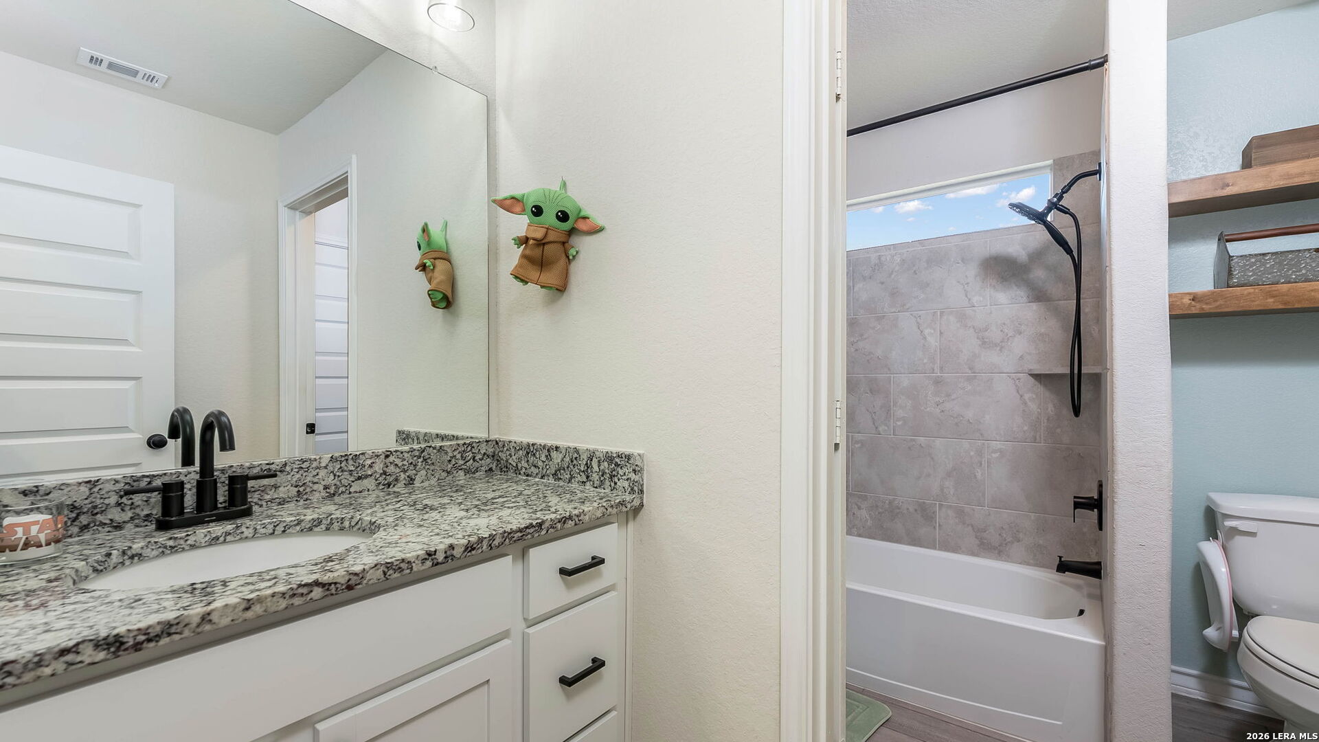 646 OVERLOOK RDG