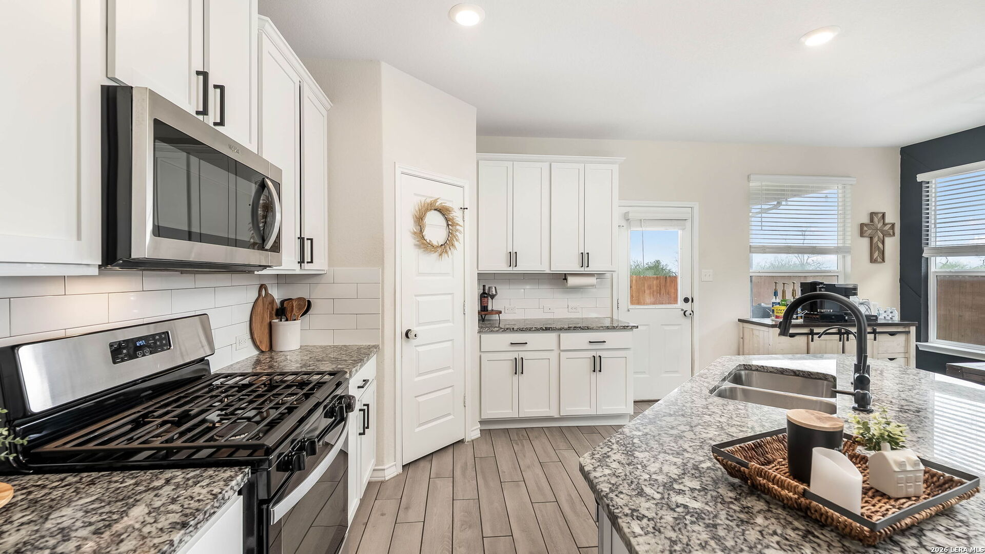 646 OVERLOOK RDG