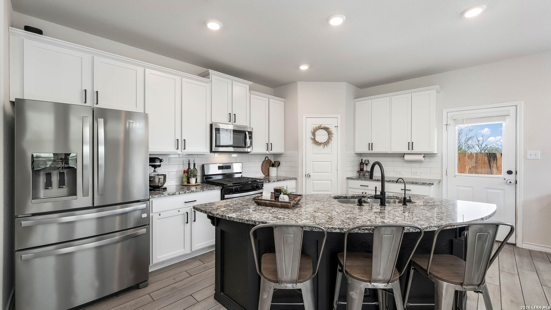 646 OVERLOOK RDG
