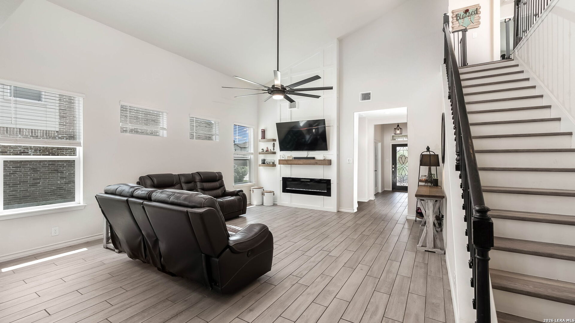 646 OVERLOOK RDG