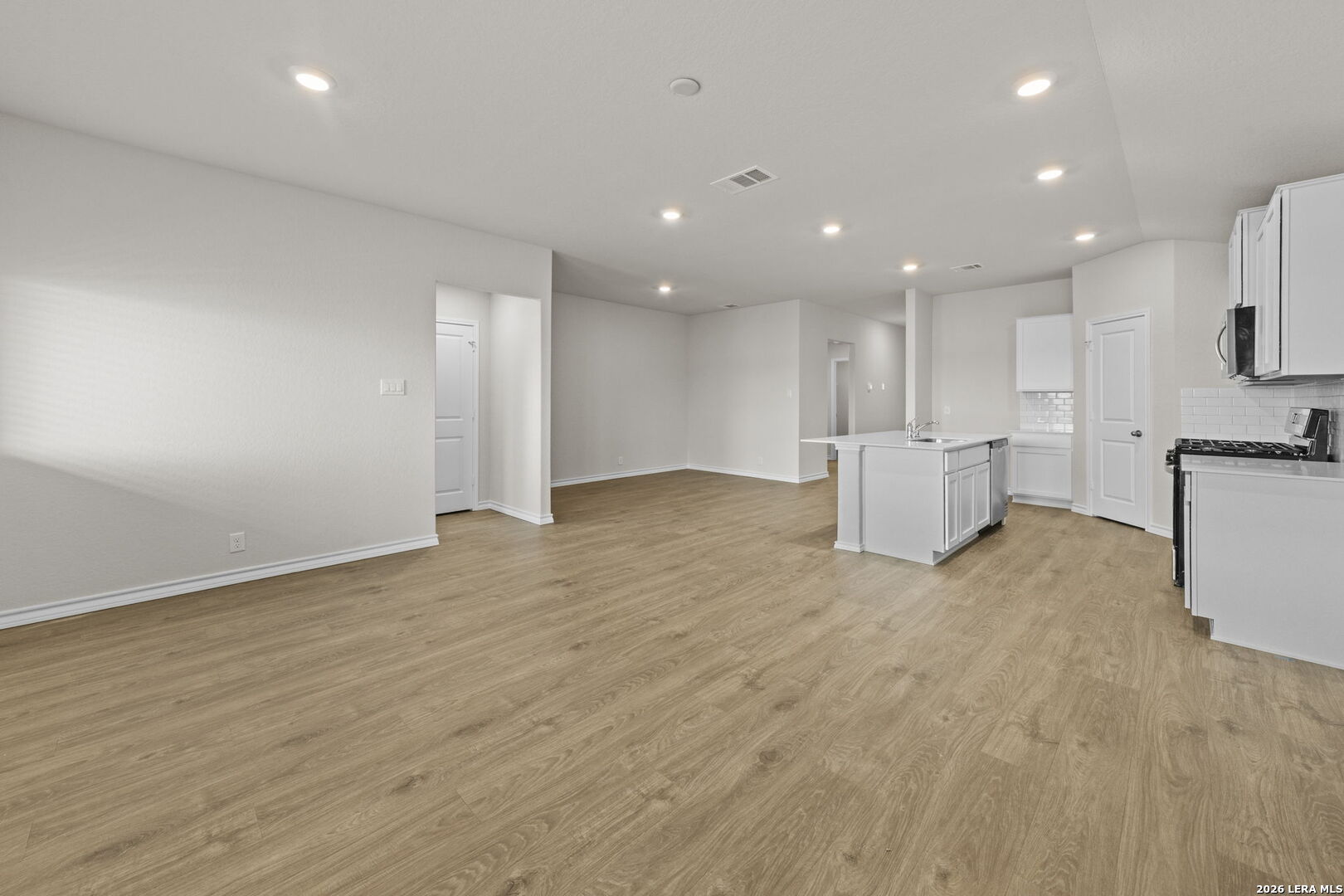 21149 Boulder Flats